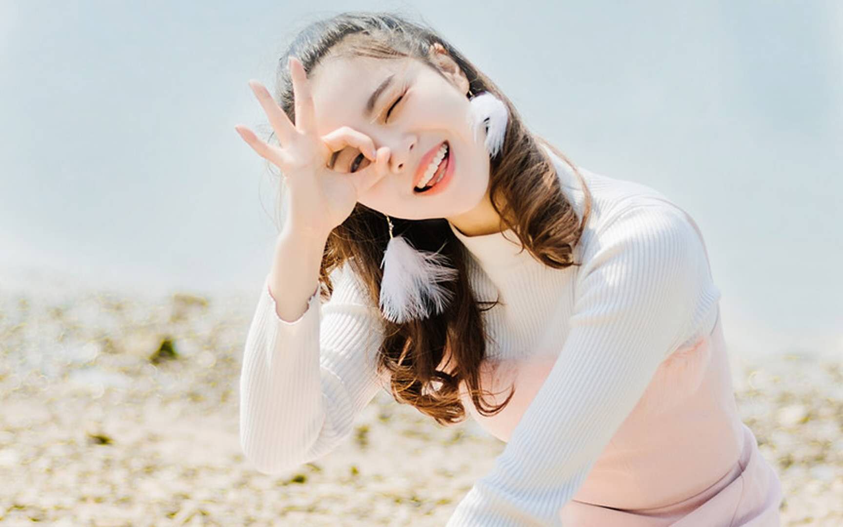 心仪的女生说：给你介绍女朋友。是什么意思？