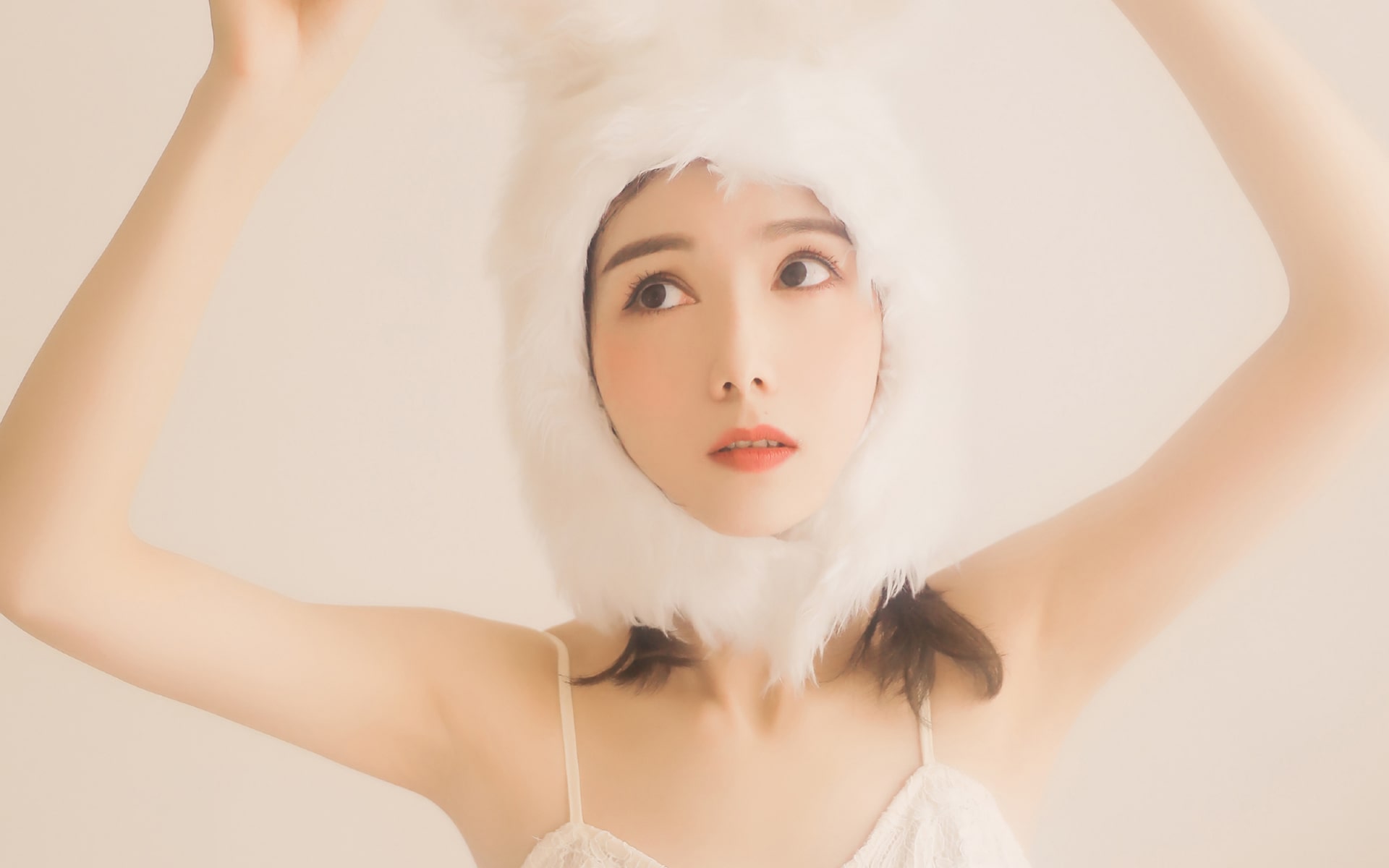 怎么通过她的朋友圈互动